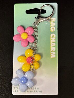 Colorful Flower Bag Charm Keychain – Pink Yellow Blue Daisy Design